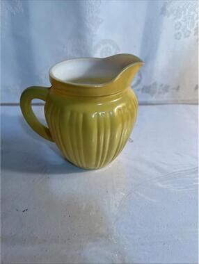Hazel Atlas Moderntone Platonite Yellow Ribbed Pitcher/Creamer 1940’s